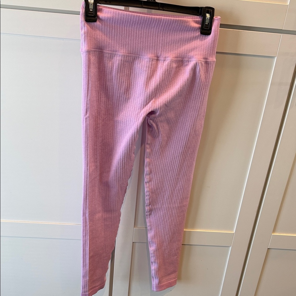 Women's Lavender Ribbed Leggings